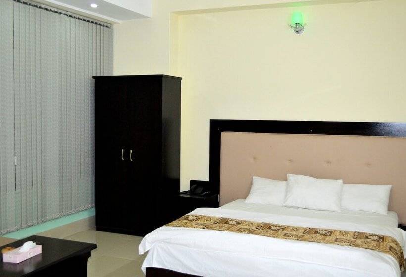 اتاق لوکس, Grand Surma