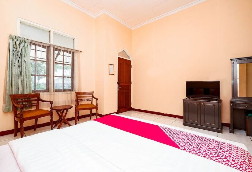 디럭스 스위트, Oyo 2495 Wijaya