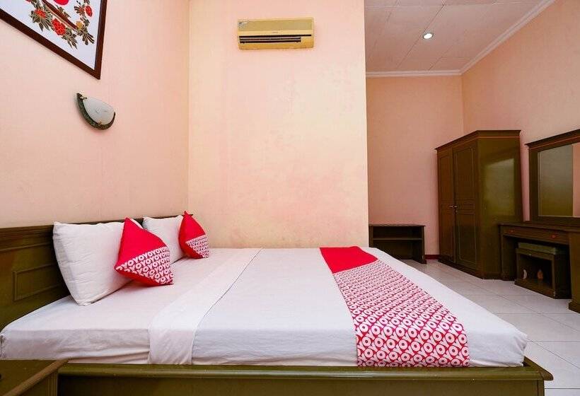 디럭스 룸, Oyo 2495 Wijaya