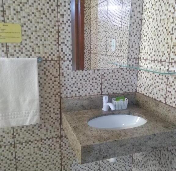 套房带泳池景, Pousada X