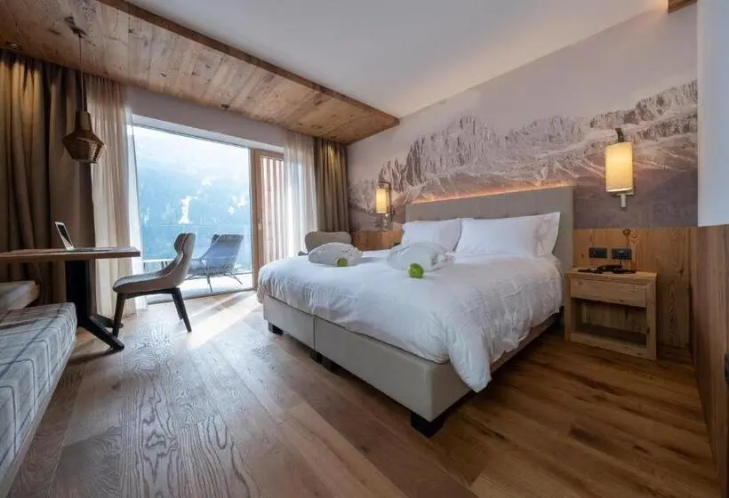 اتاق لوکس, Ciampedie Luxury Alpine Spa