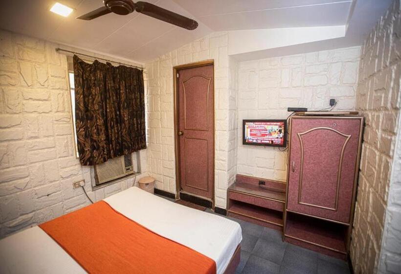 اتاق سوپریور, Platinum Residency Colaba