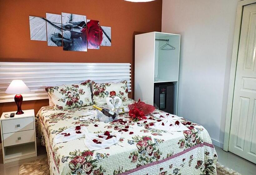 سوئیت با وان آب گرم, Pousada De Itaipava