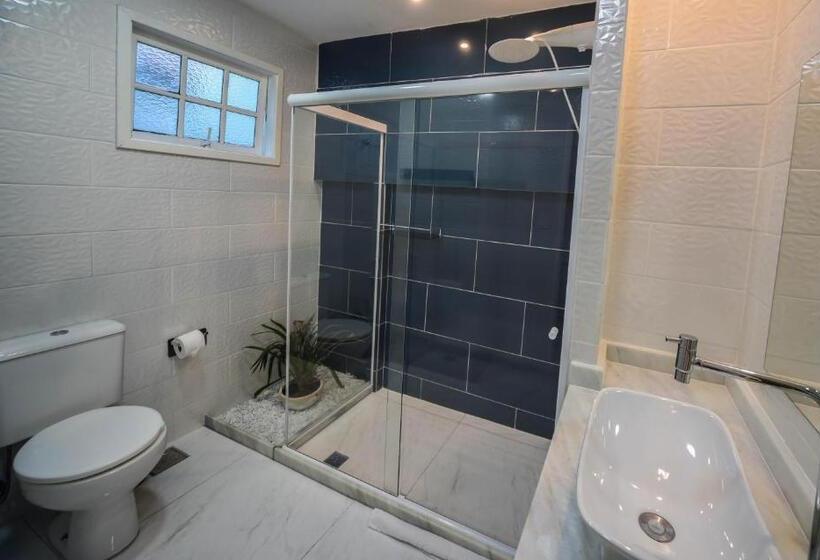 اتاق لوکس چهار تخته, Pousada De Itaipava