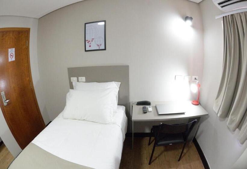 חדר סטנדרט יחיד, Asa