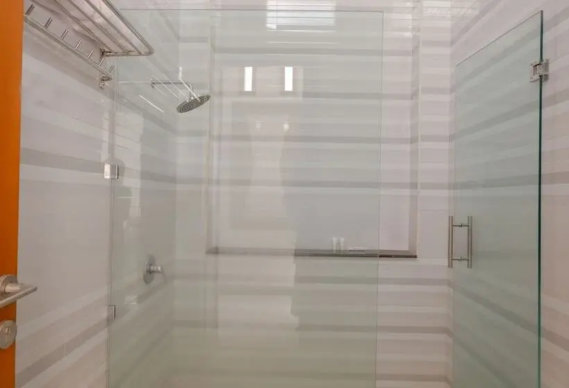 デラックススイート, Oyo 2295 Daffi Family Residence