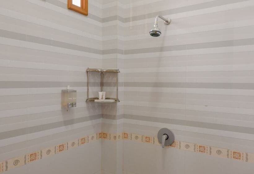 디럭스 룸, Oyo 2295 Daffi Family Residence