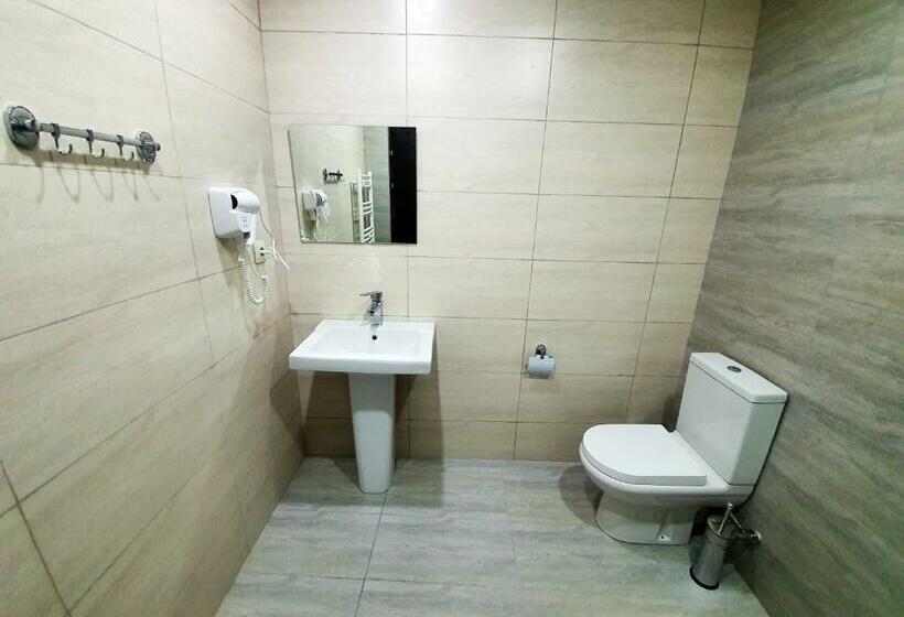 اتاق لوکس با بالکن, Taba Hall Boutique