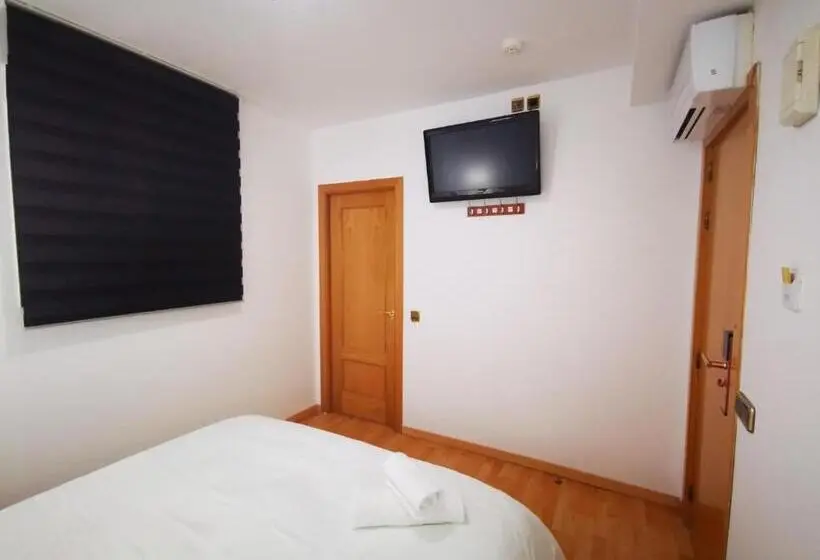 スタンダードルーム, Hostal Quinta Santillan
