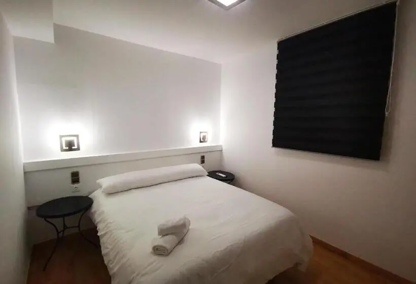 スタンダードルーム, Hostal Quinta Santillan