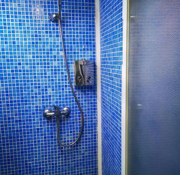 اتاق استاندارد با سرویس بهداشتی مشترک, Hostal Quinta Santillan