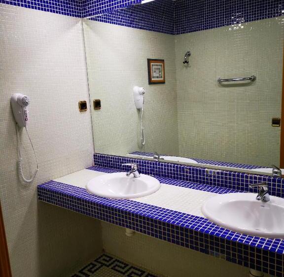 اتاق استاندارد یک تخته با سرویس بهداشتی مشترک, Hostal Quinta Santillan