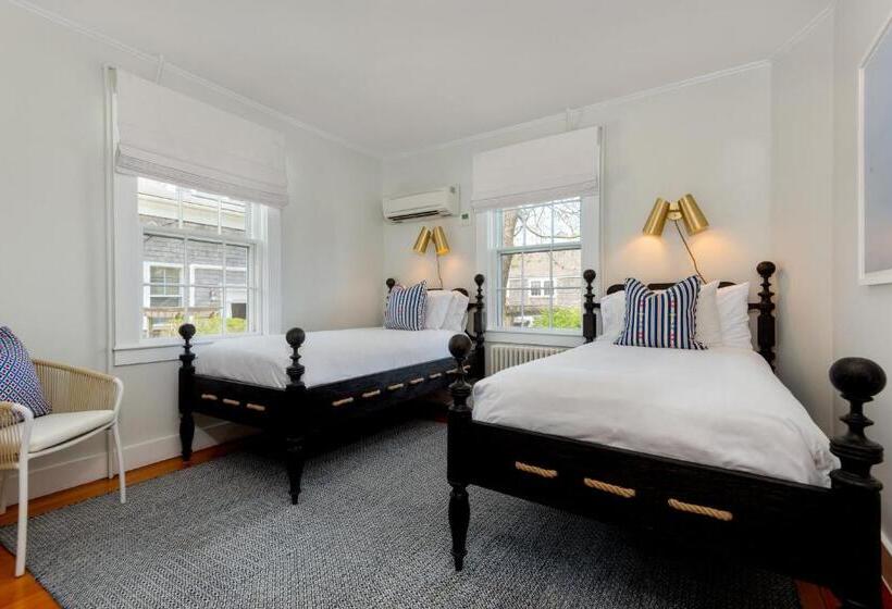 庭の見えるジュニアスイート, Nantucket Periwinkle