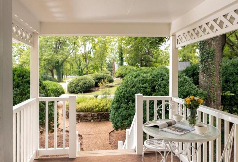 Standard Room, Prospect Hill Inn & Restaurant