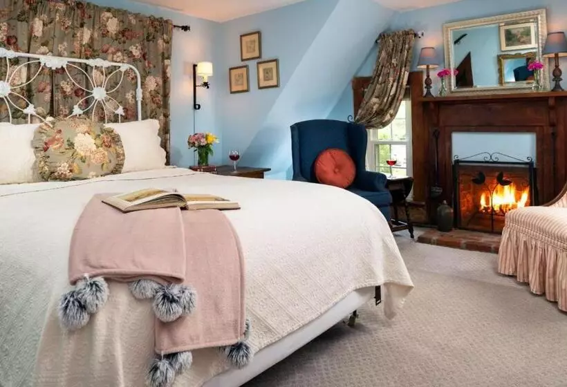 Suite Pool View, Prospect Hill Inn & Restaurant