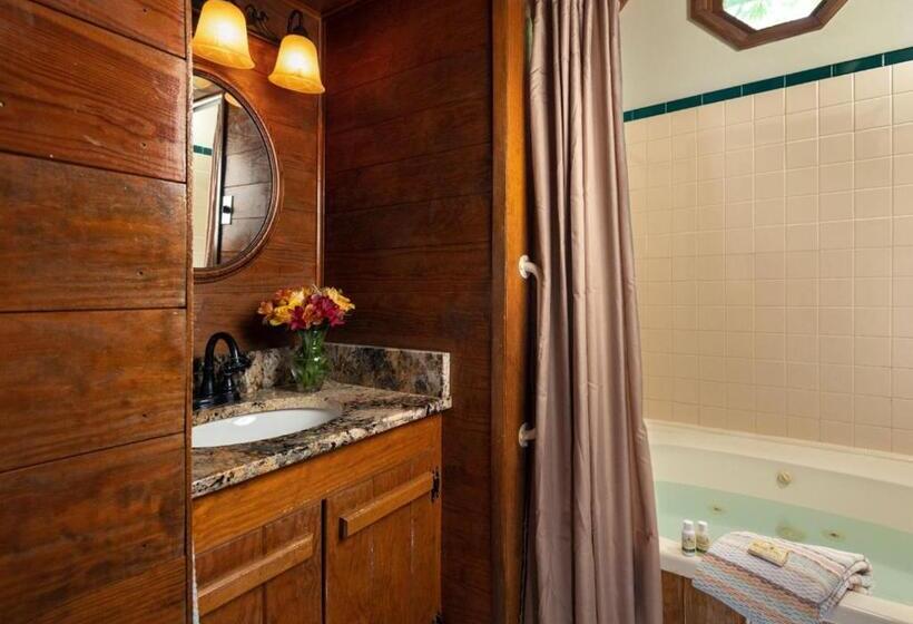 Junior Suite Pool View, Prospect Hill Inn & Restaurant