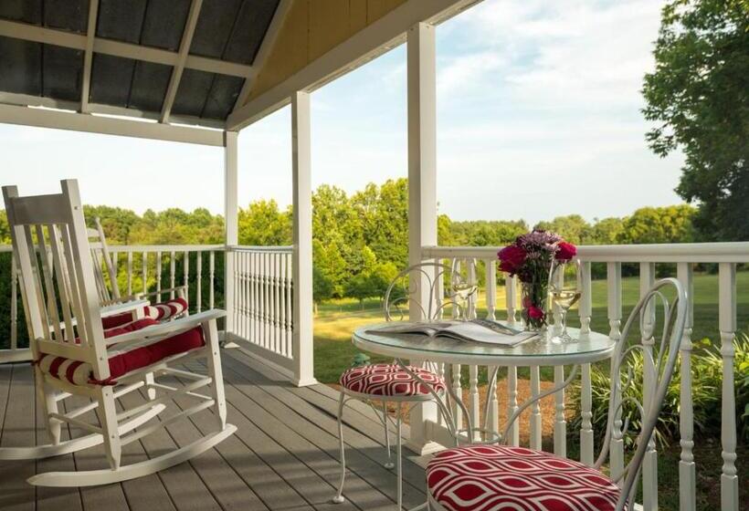 Superior Suite, Prospect Hill Inn & Restaurant