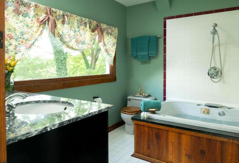 Deluxe Suite, Prospect Hill Inn & Restaurant