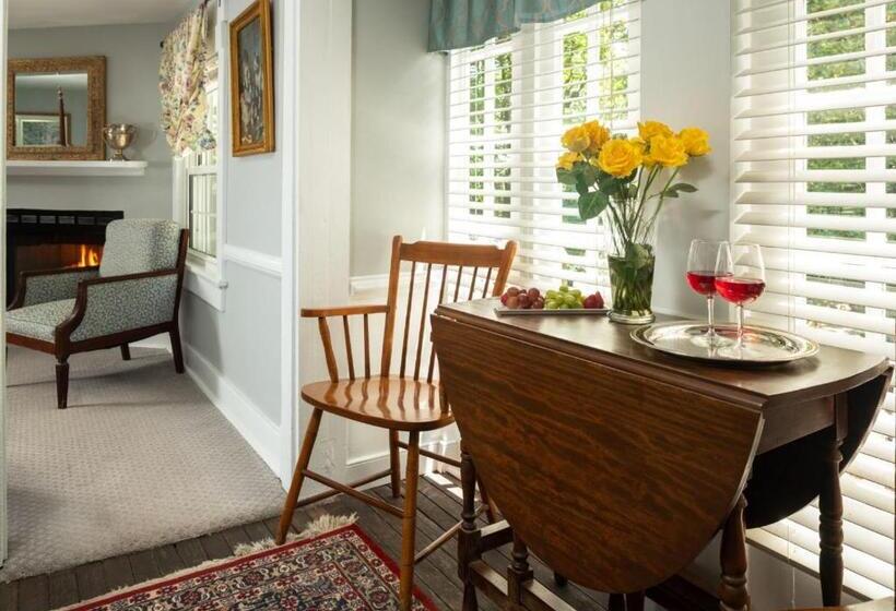 Deluxe Suite, Prospect Hill Inn & Restaurant