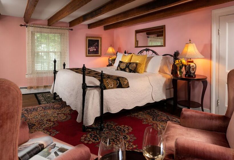 Deluxe Room, Prospect Hill Inn & Restaurant