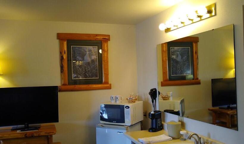 غرفة قياسية, Ponderosa Motel