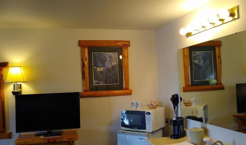 غرفة قياسية, Ponderosa Motel