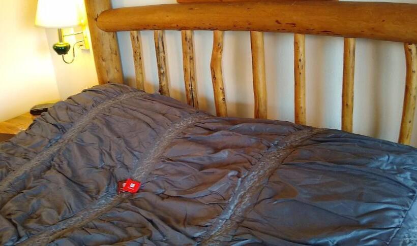 Номер Стандарт, Ponderosa Motel