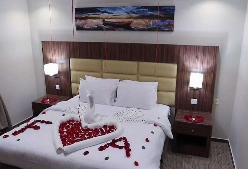 سوییت جونیور, Myrtle Hotel Al Shohadaa