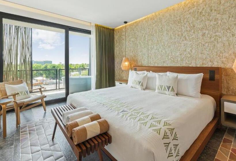 سوئیت مستر, Wayam Mundo Imperial