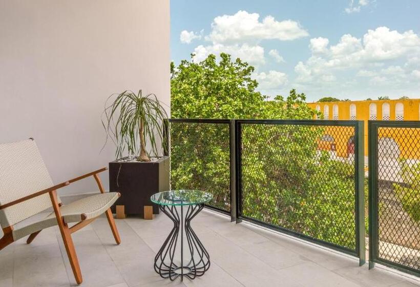 سوئیت مستر, Wayam Mundo Imperial