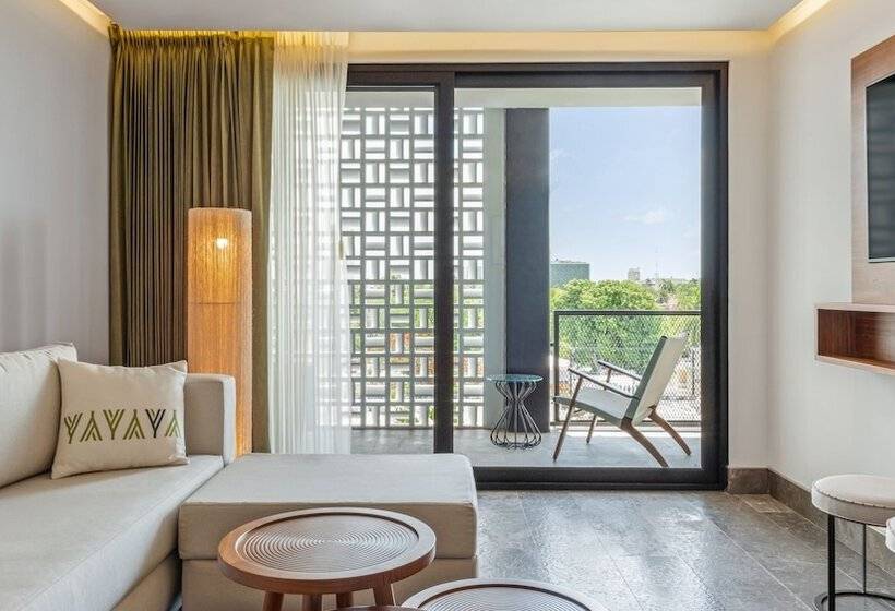 سوئیت مستر, Wayam Mundo Imperial