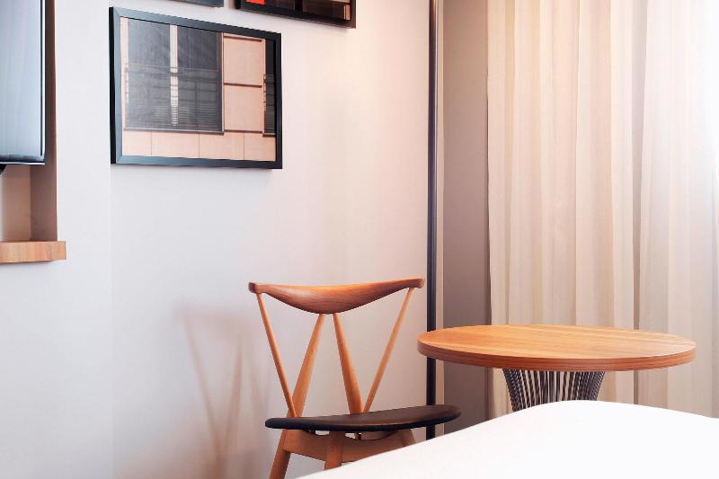 سوییت جونیور, Wayam Mundo Imperial