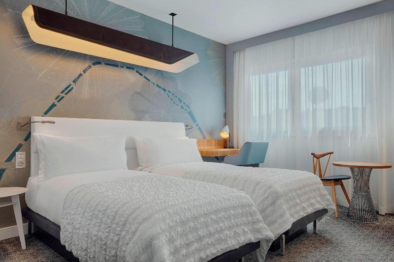 سوییت جونیور, Wayam Mundo Imperial