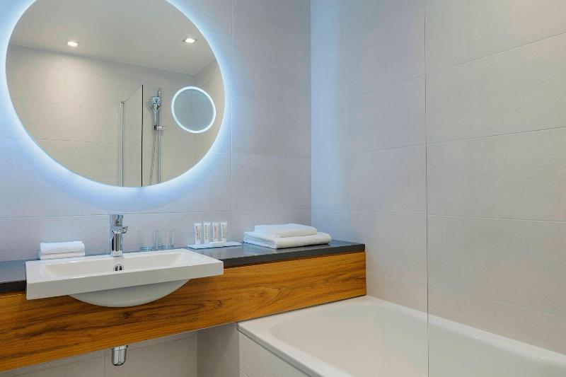 سوییت جونیور, Wayam Mundo Imperial