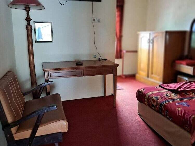 Standard Enkelrum, Wisma & Kantin Amanda