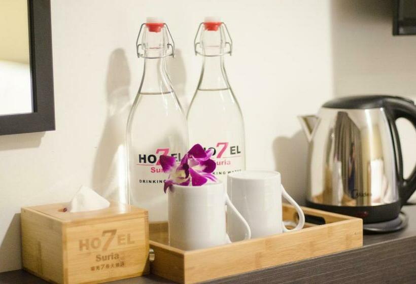 Quarto Deluxe Cama King, 7 Suria