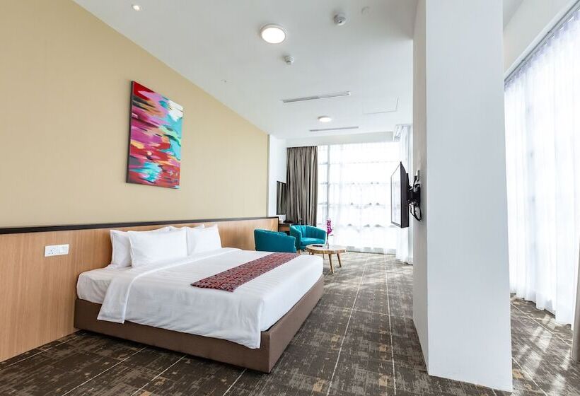 Quarto Premium, 7 Suria