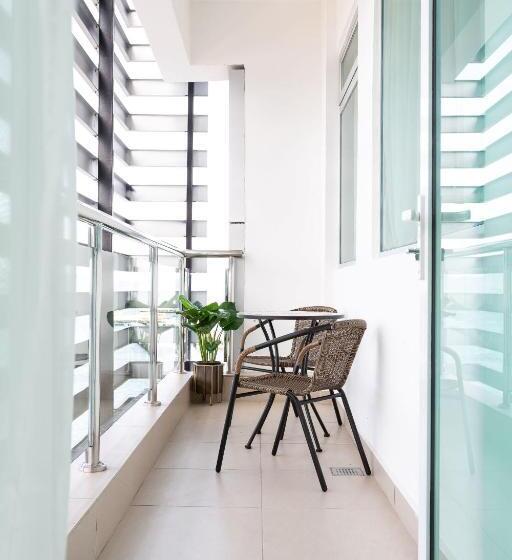 Quarto Executivo Cama King, 7 Suria