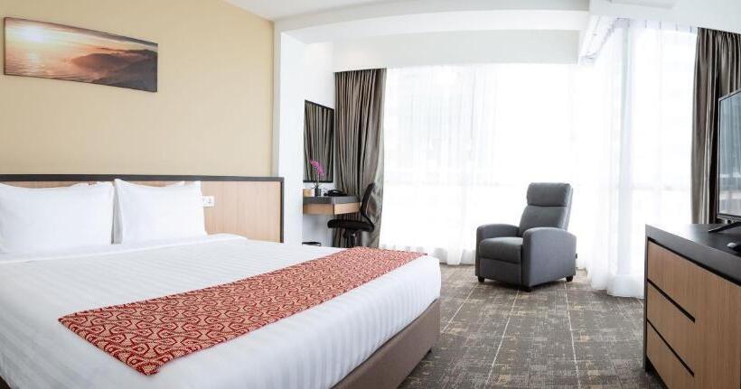 Quarto Executivo Cama King, 7 Suria