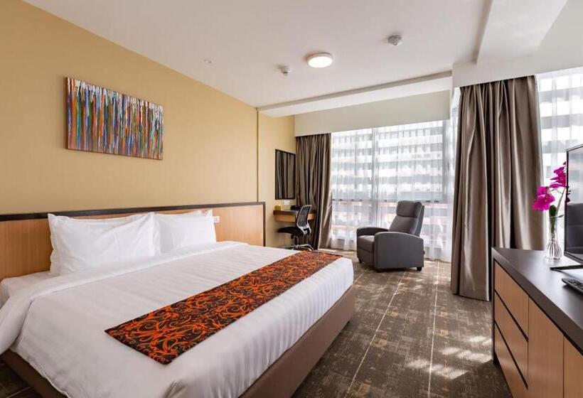 Quarto Executivo Cama King, 7 Suria