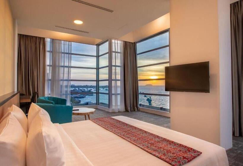 Quarto Premium, 7 Suria