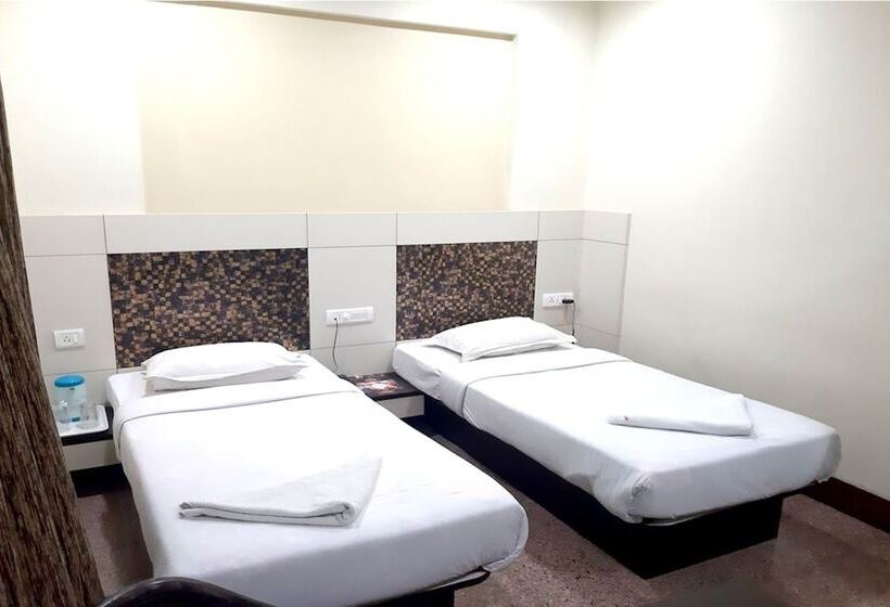 اتاق استاندارد, Adarsha Palace