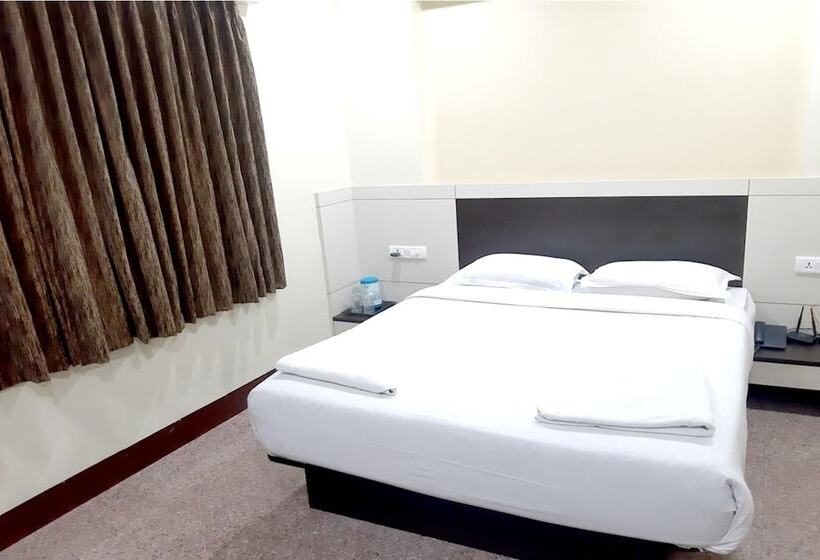 اتاق استاندارد, Adarsha Palace