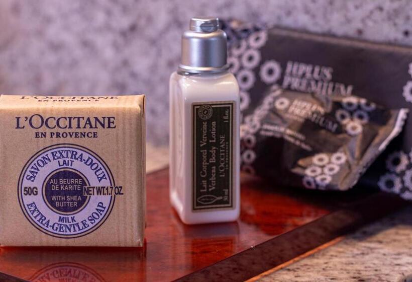 سوئیت پریمیوم, Hplus Premium Palmas