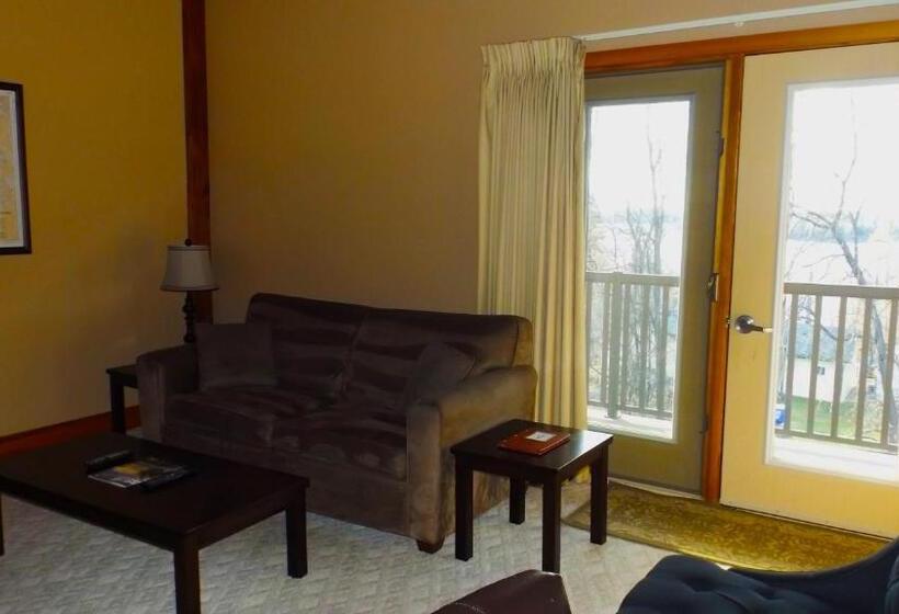 جناح, Timberland Inn