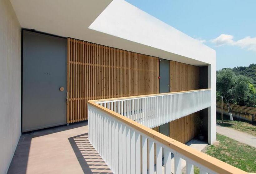Люкс Вид на Бассейн, Ecosuites