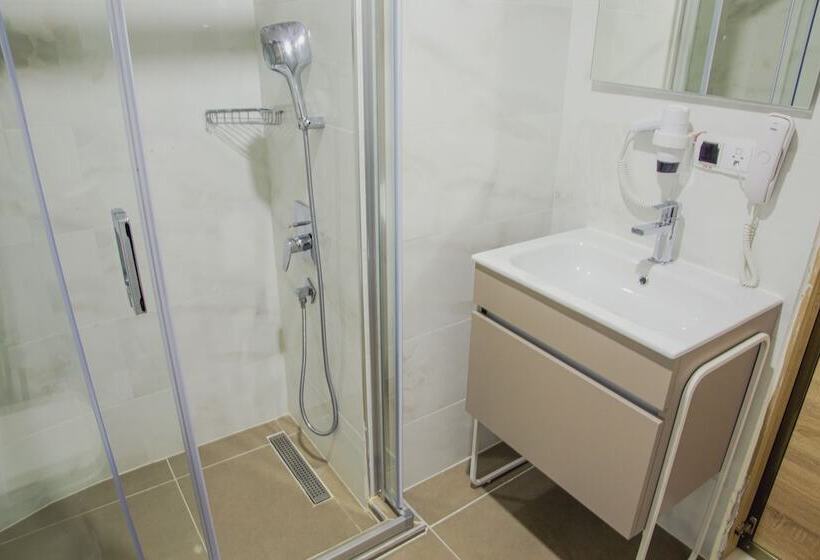 اتاق استاندارد, Atlas