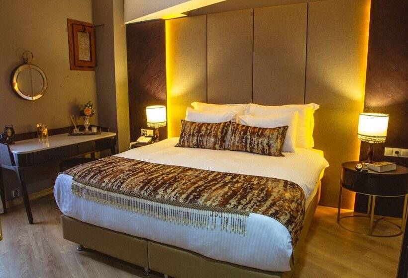 سوئیت با تخت بزرگ, Atlas