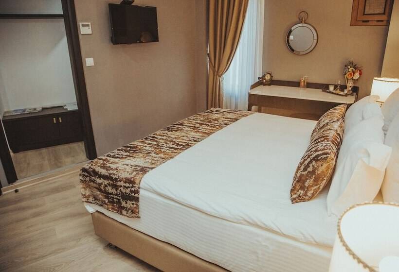 سوئیت با تخت بزرگ, Atlas