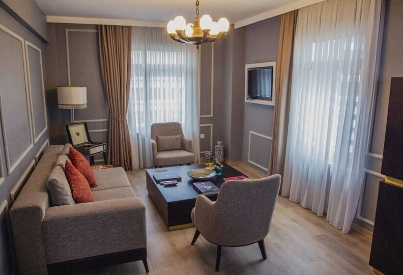 سوئیت با تخت بزرگ, Atlas